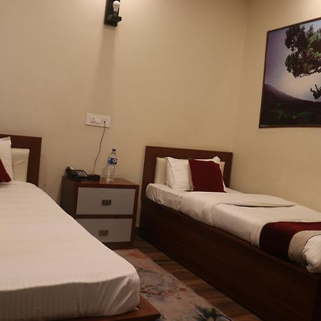 Hotel Tiktok Катманду Экстерьер фото
