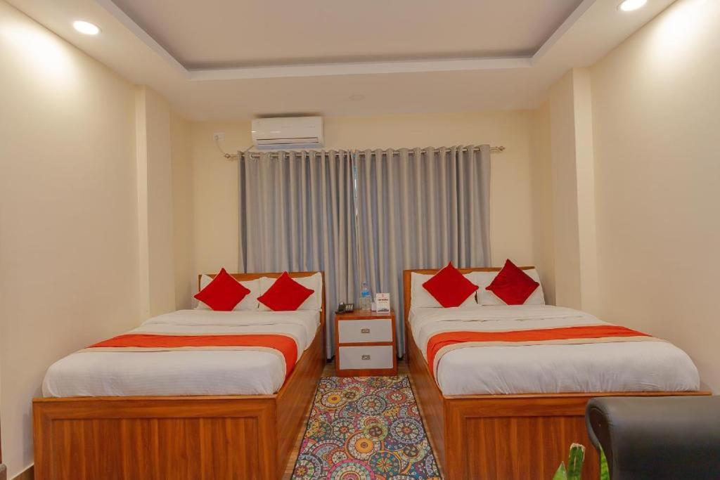 Hotel Tiktok Катманду Экстерьер фото