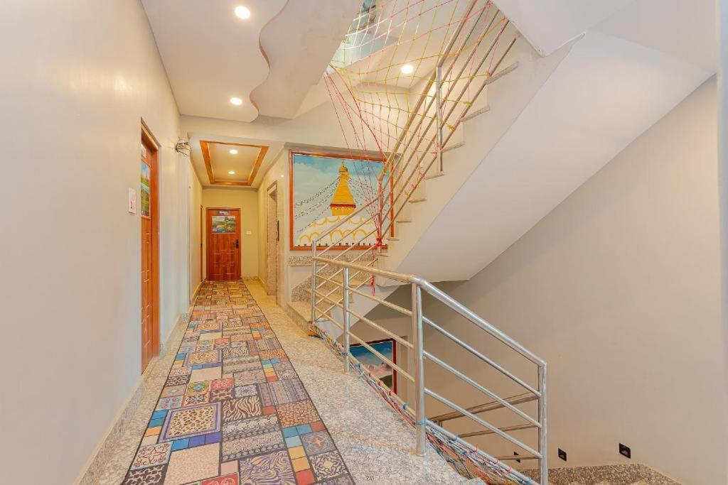 Hotel Tiktok Катманду Экстерьер фото
