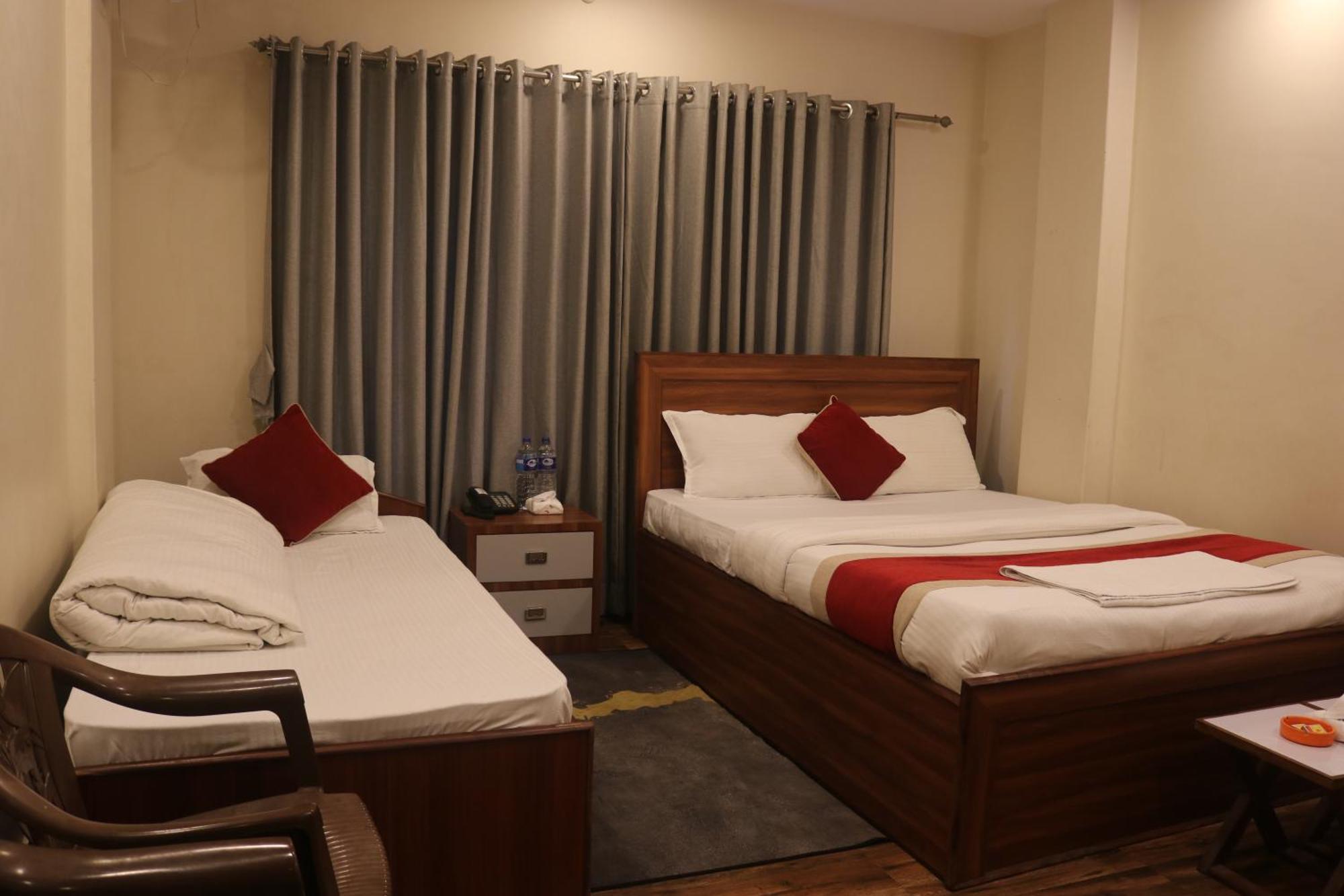 Hotel Tiktok Катманду Экстерьер фото